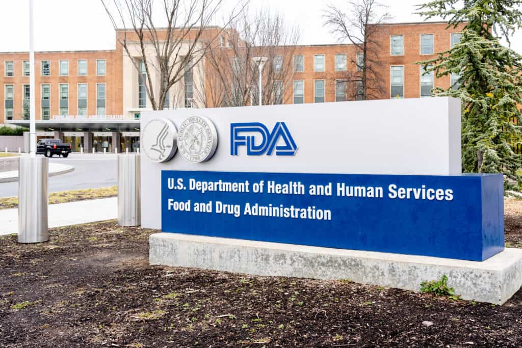 Washington, D.C., USA- January 13, 2020: FDA Sign at its headquarters. The FDA has a strong stance against kratom, which influenced the raid in Oklahoma. Credit: JHVEPhoto - stock.adobe.com